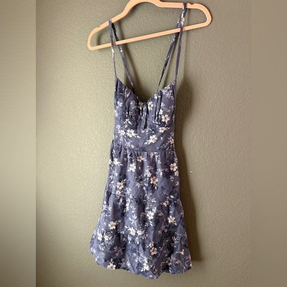 Hollister Dresses & Skirts - Hollister Navy and White Patterned Dress